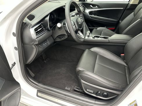 Certified 2025 Genesis G70 2.5T image 11