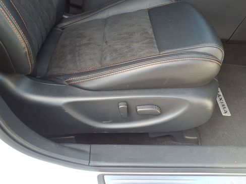 Used 2021 Nissan Maxima SR w/ Sport Mat Group FWD image 12