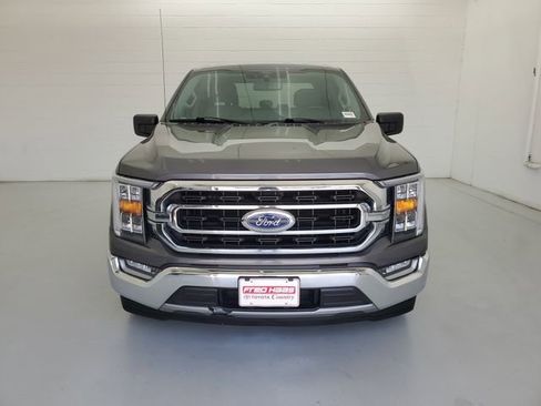 Used 2021 Ford F150 XLT w/ Equipment Group 302A High RWD image 3