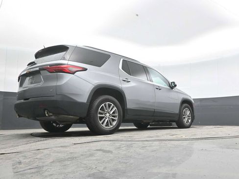 Used 2023 Chevrolet Traverse LT FWD image 32