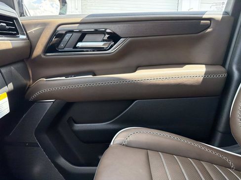 New 2026 GMC Yukon XL Denali Ultimate AWD/4WD image 22