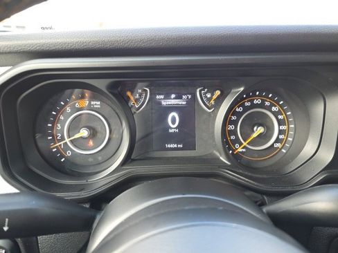 Used 2024 Jeep Wrangler Sport S image 19