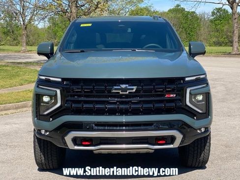 New 2026 Chevrolet Tahoe Z71 w/ Sun And Tow Package AWD/4WD image 2