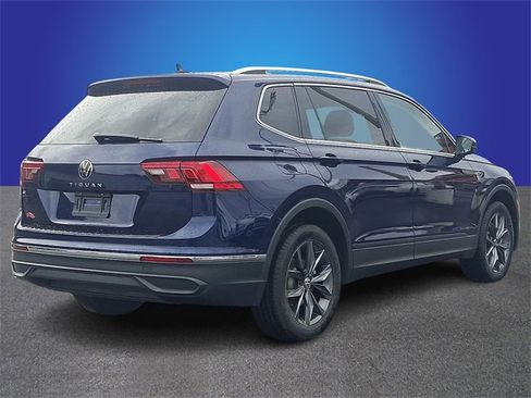 Used 2022 Volkswagen Tiguan SE image 4