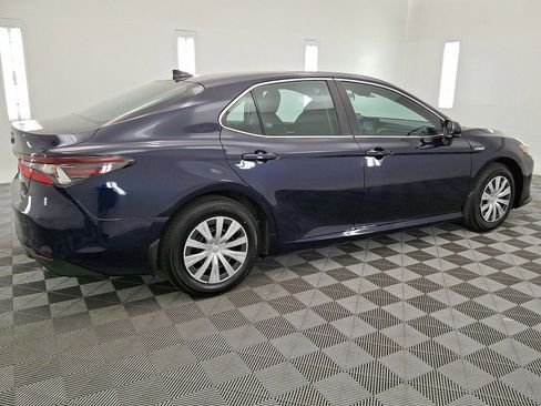 Used 2021 Toyota Camry LE FWD image 25