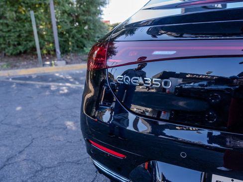 Used 2023 Mercedes-Benz EQE 350+ 4MATIC Sedan w/ Exclusive Trim Package image 27