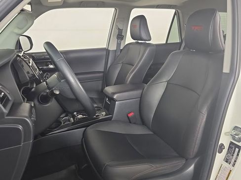 Used 2023 Toyota 4Runner TRD Off-Road Premium w/ Moonroof Package AWD/4WD image 18