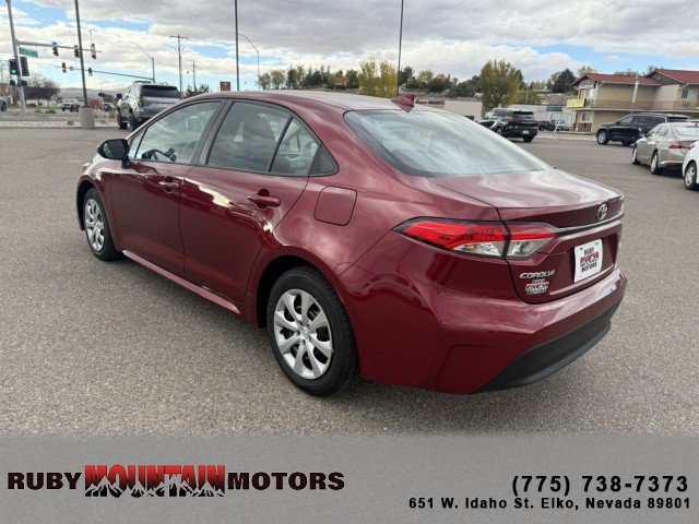 Used 2025 Toyota Corolla LE FWD image 5