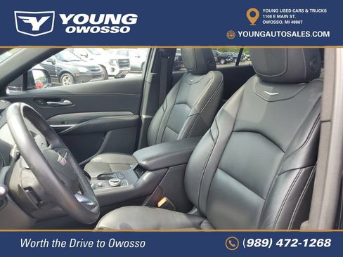 Used 2022 Cadillac XT4 Premium Luxury w/ Cold Weather Package AWD/4WD image 8
