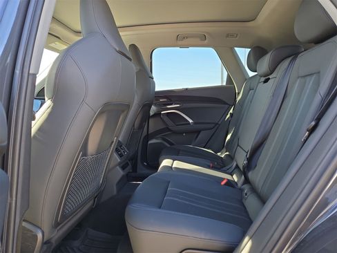 Used 2025 Audi Q5 Premium Plus w/ Premium Plus image 13