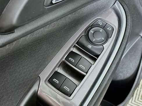 Used 2021 Chevrolet Malibu LT FWD image 17