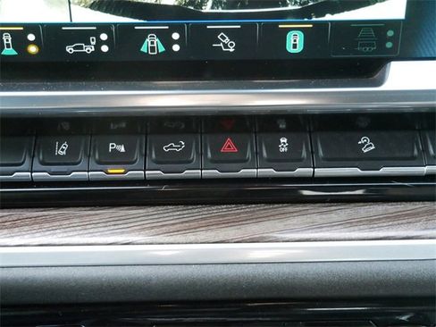 Used 2024 Chevrolet Silverado 2500 LT w/ All Star Edition image 19