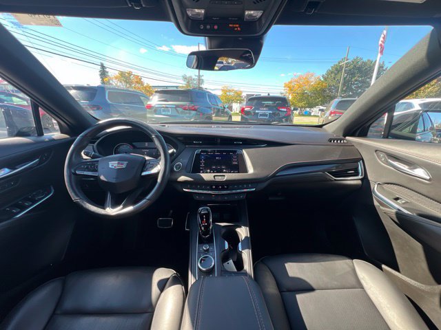 Used 2023 Cadillac XT4 Sport AWD/4WD image 20