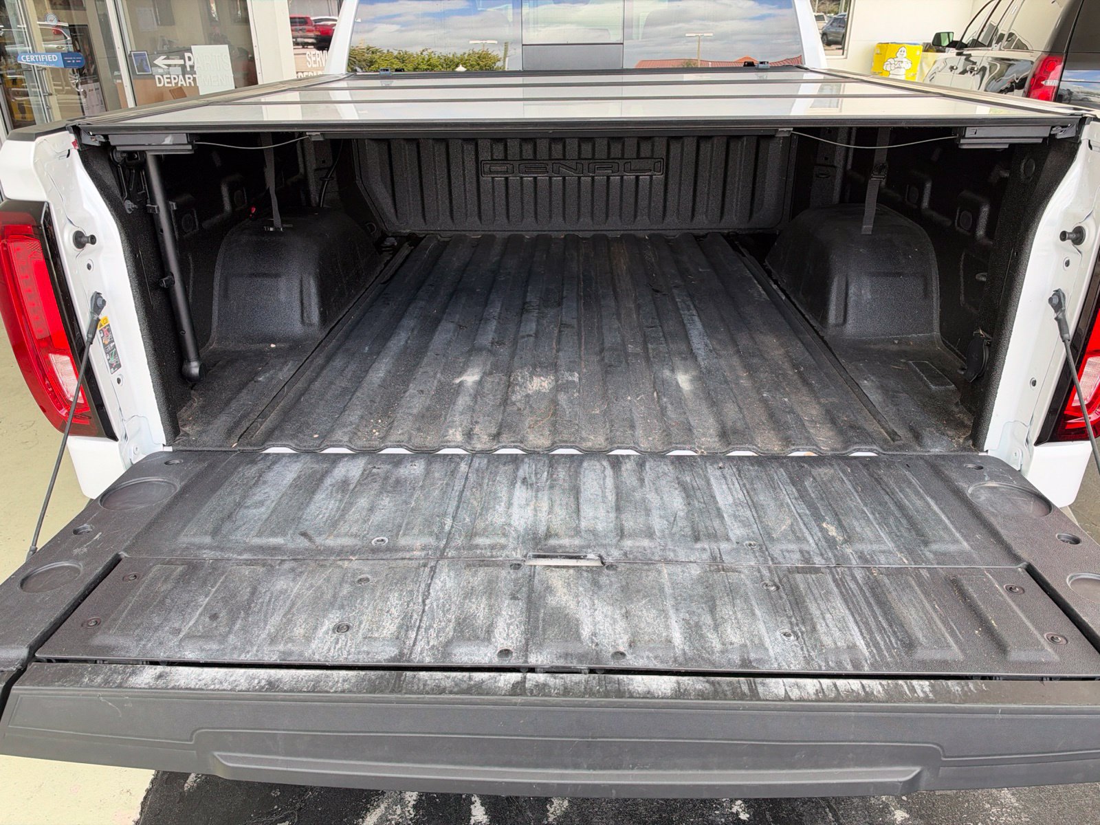 Used 2024 GMC Sierra 1500 Denali Ultimate AWD/4WD image 6