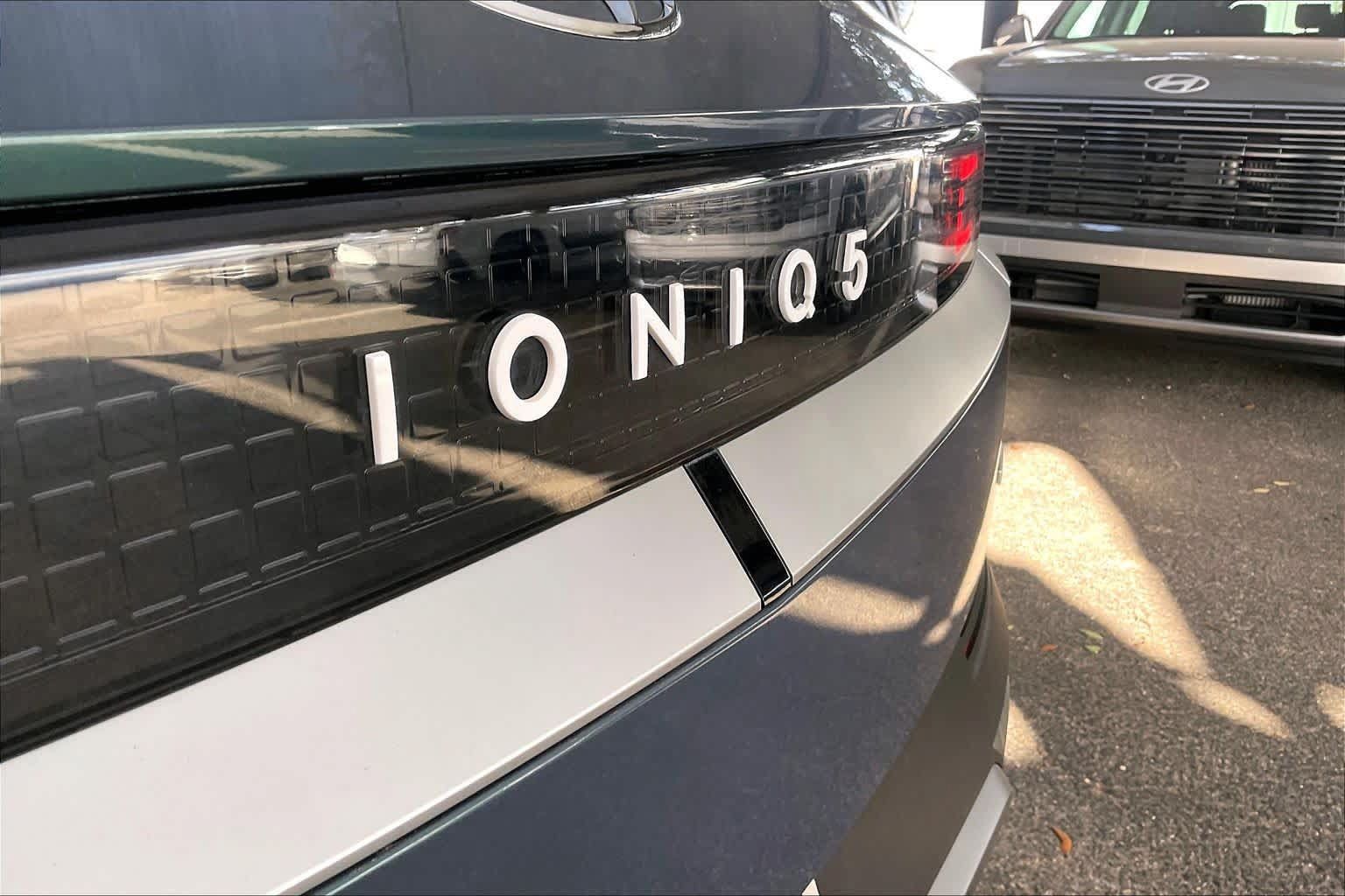 Certified 2023 Hyundai Ioniq 5 SEL AWD/4WD image 8