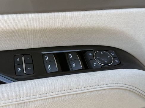 Used 2023 Cadillac Escalade Premium Luxury Platinum RWD image 26