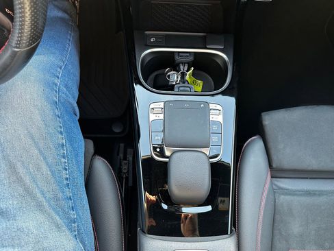 Used 2020 Mercedes-Benz CLA 250 4MATIC image 15