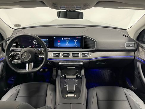 Used 2026 Mercedes-Benz GLS 450 4MATIC image 30