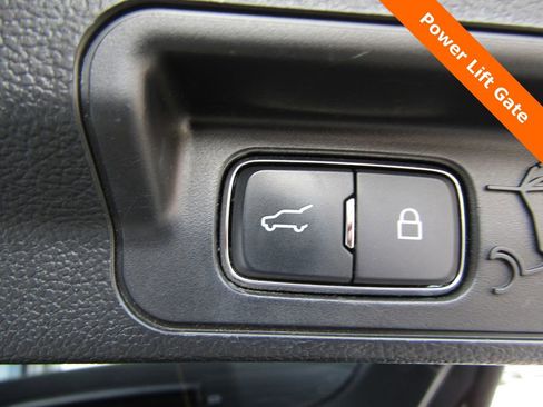 Used 2023 Ford Explorer XLT w/ Equipment Group 202A image 18