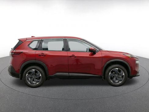 Used 2025 Nissan Rogue SV AWD/4WD image 8