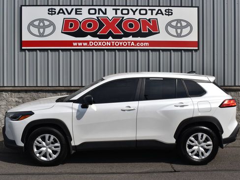 Certified 2024 Toyota Corolla Cross L AWD/4WD image 4