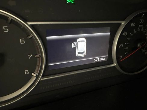 Used 2023 Kia Sorento LX FWD image 33