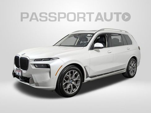 Used 2023 BMW X7 xDrive40i image 1