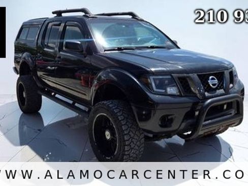 Used 2012 Nissan Frontier SV AWD/4WD image 7