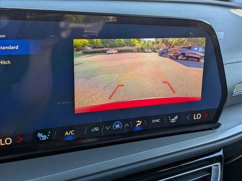 New 2026 Chevrolet Traverse LT FWD image 13