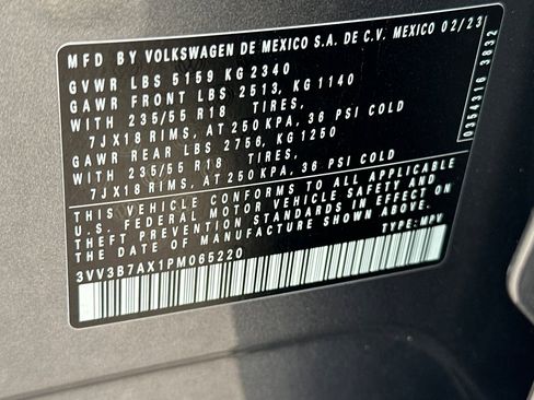 Used 2023 Volkswagen Tiguan SE FWD image 29