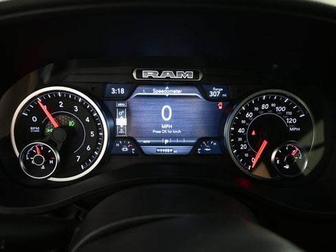 Used 2025 RAM 1500 Big Horn AWD/4WD image 24