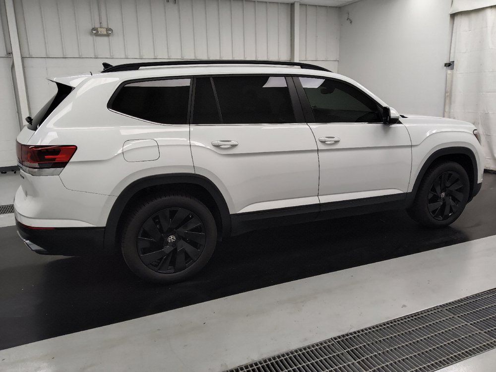 Used 2024 Volkswagen Atlas SE AWD/4WD image 10