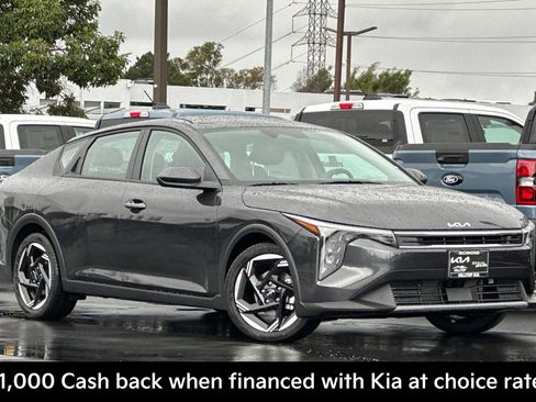 New 2026 Kia K4 EX image 2
