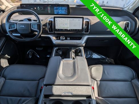 Certified 2025 Ford Expedition Platinum w/ Driver's Package AWD/4WD image 19