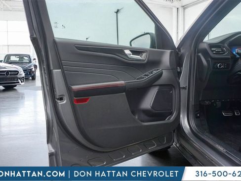 Used 2024 Ford Escape ST-Line image 16