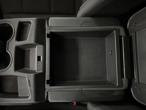 Used 2024 Chevrolet Silverado 1500 LT image 61