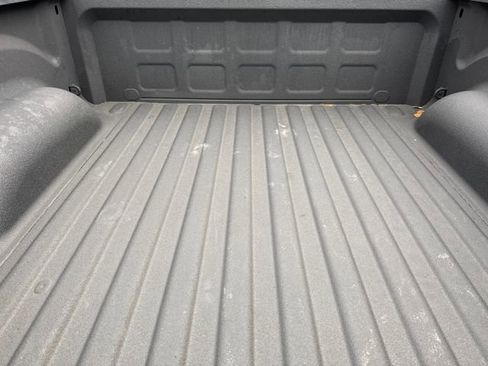 Used 2021 RAM 1500 Classic SLT RWD image 10