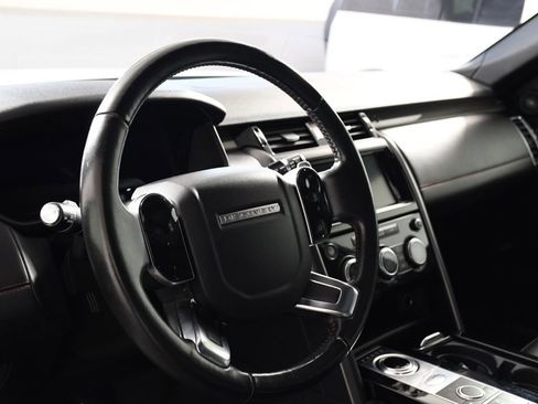 Used 2019 Land Rover Discovery HSE AWD/4WD image 13