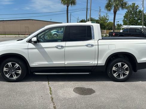 Used 2018 Honda Ridgeline RTL-E image 2