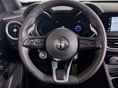 Used 2024 Alfa Romeo Stelvio Sprint RWD image 18