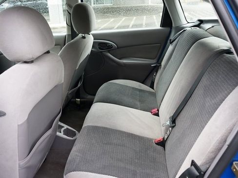 Used 2002 Ford Focus ZX5 Hatchback image 8