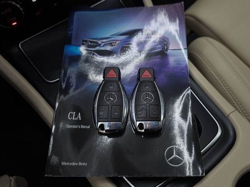 Used 2018 Mercedes-Benz CLA 250 4MATIC image 45