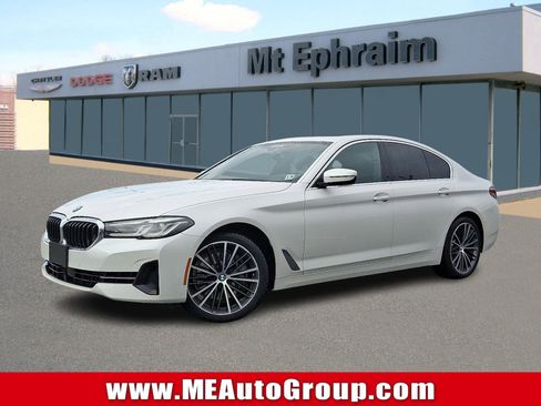 Used 2023 BMW 540i xDrive w/ Premium Package image 1