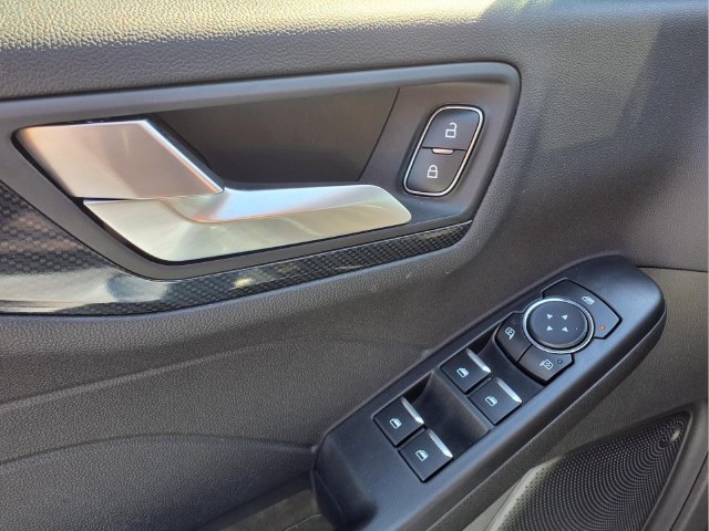 Used 2024 Ford Escape ST-Line w/ Tech Pack #1 AWD/4WD image 18