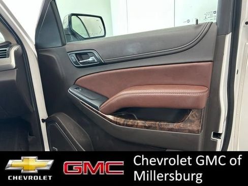 Used 2017 Chevrolet Suburban Premier AWD/4WD image 23