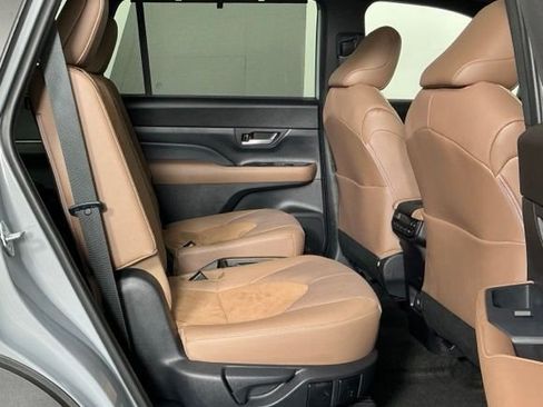 Used 2026 Toyota Grand Highlander AWD Hybrid image 29