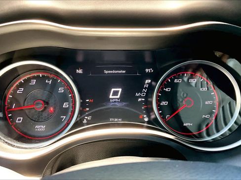 Used 2019 Dodge Charger SXT w/ Leather Interior Group RWD image 24