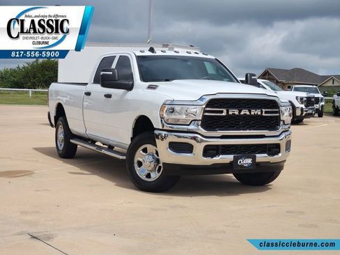 Used 2024 RAM 2500 Tradesman w/ Chrome Appearance Group AWD/4WD image 1