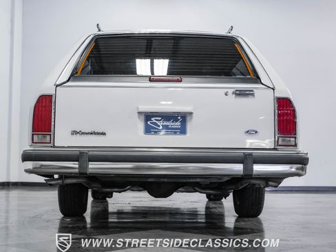 Used 1990 Ford LTD Crown Victoria image 32