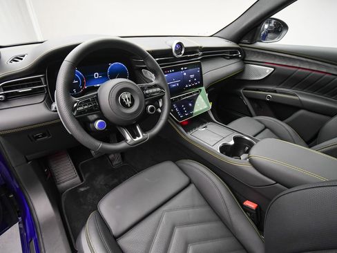 New 2025 Maserati Grecale GT AWD/4WD image 12